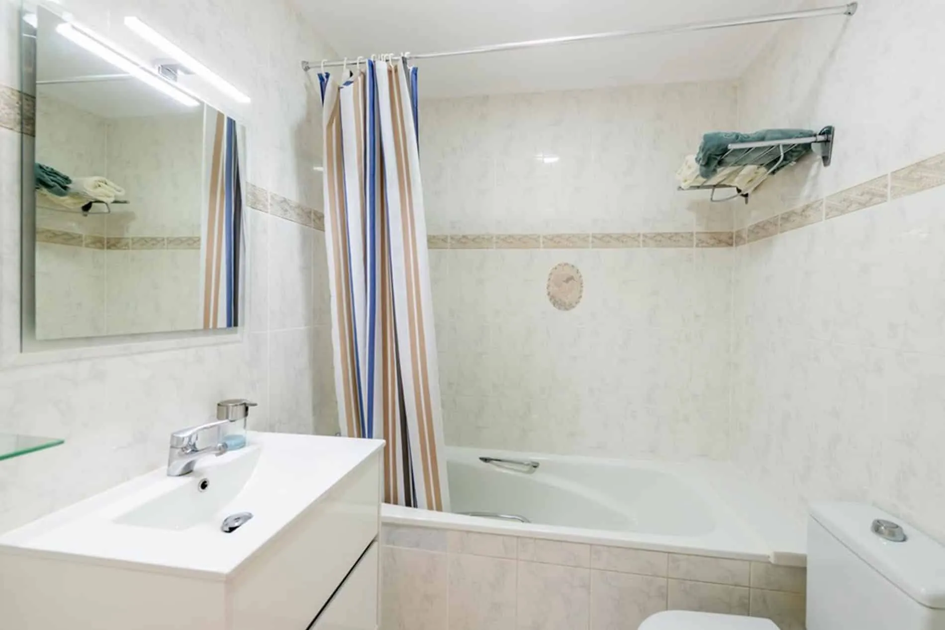 Barcelona Sagrada Familia apartment before the renovation