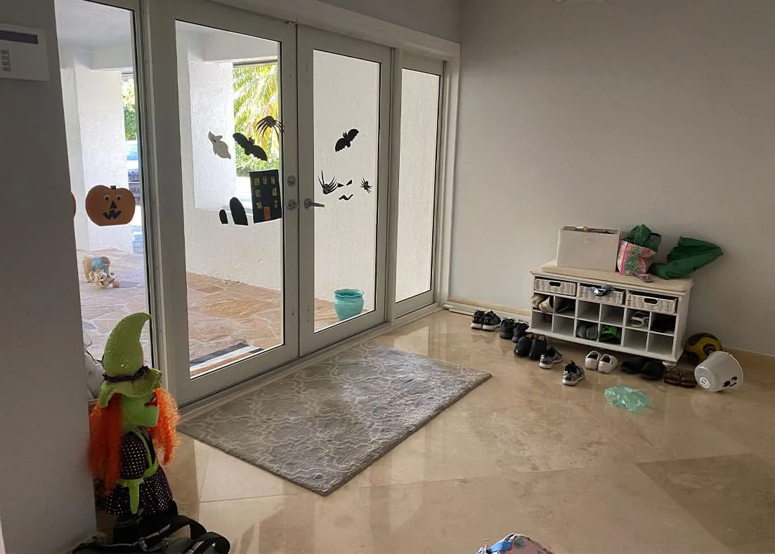 Pinecrest home interior before the renovation