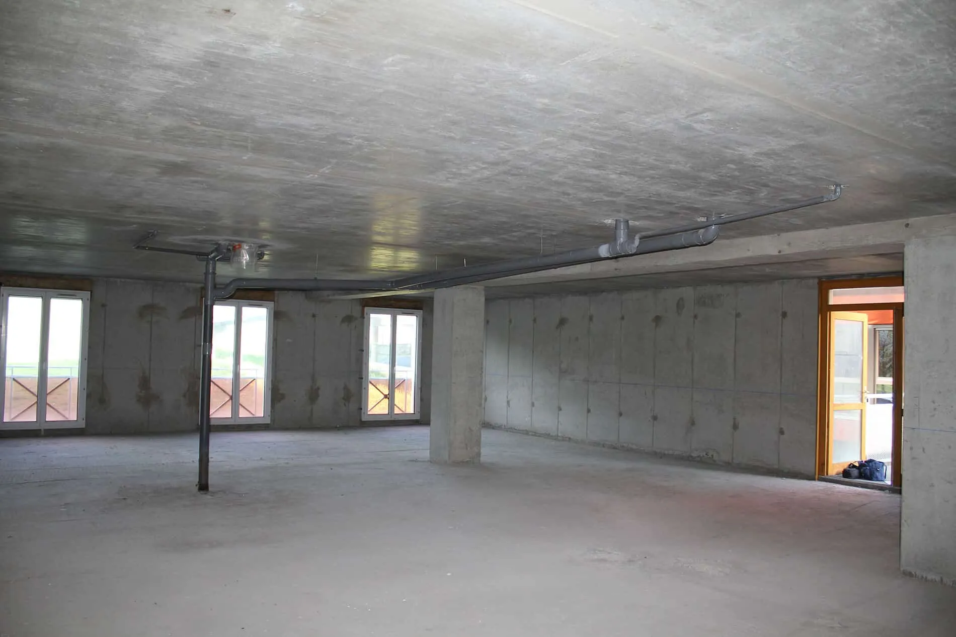Wellness clinic before image of an empty construction space